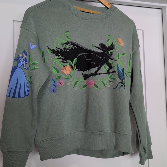 NWT Universal Studios Wicked Elphaba Glinda Lion Floral Crew Neck Size XS - Picture 5 of 7